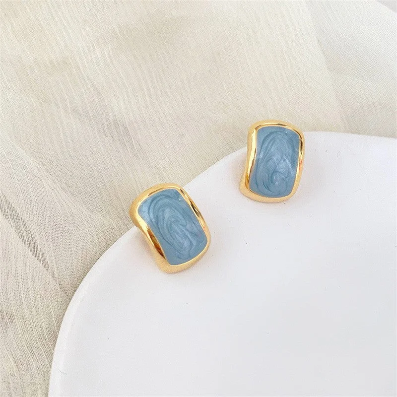 0225 Lake Blue Ear Studs