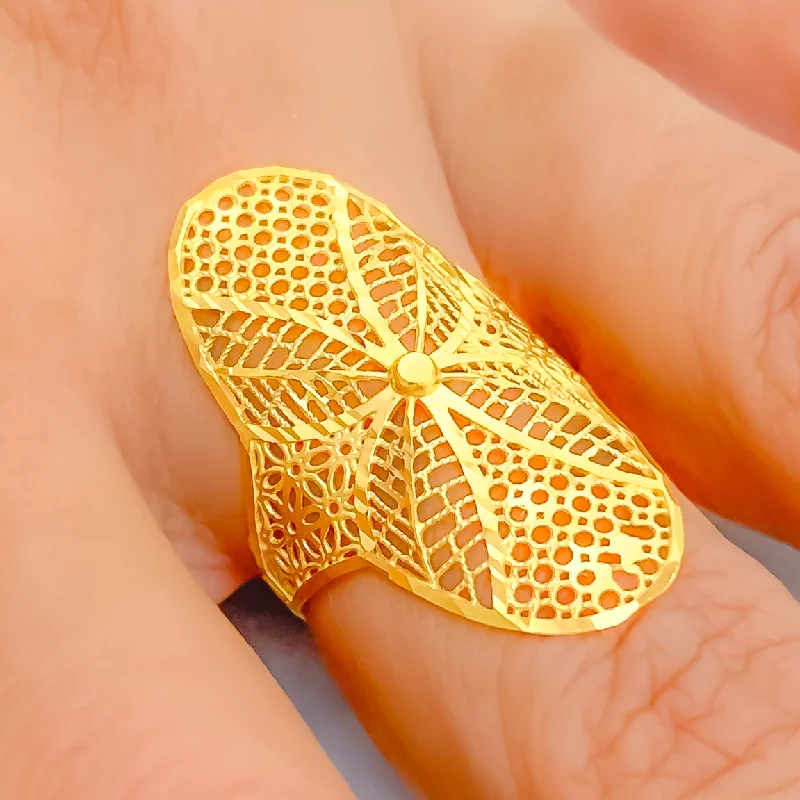 Lightweight Leaf Adorned 21k Gold Ring