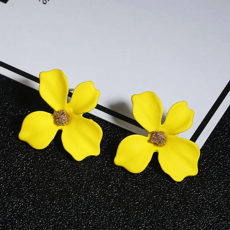 ez26huang-HB Environmental Protection Yellow Earrings