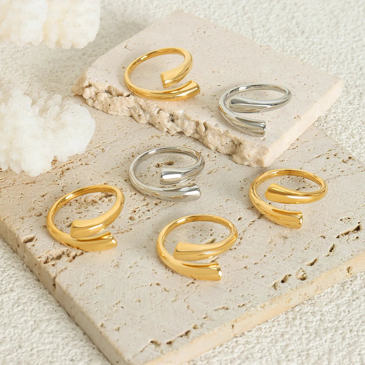 Simple Style Solid Color Titanium Steel Plating 18k Gold Plated Open Rings