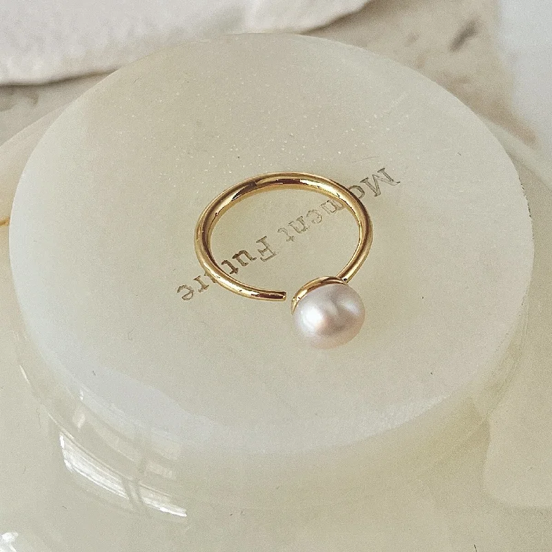 Single Open-End Pearl Ring