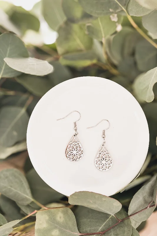 Chic Gold Stud Earrings-Beautiful Silver Floral Drop Earrings