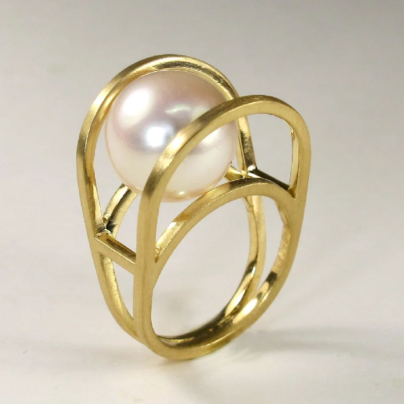 Rolling Pearl Ring