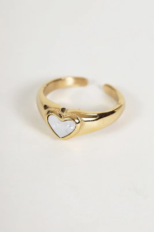 White Shell Heart Gold Ring