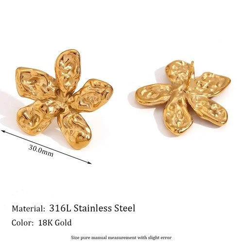 Casting Beating Pattern Five Petal Flower Ear Studs-Gold