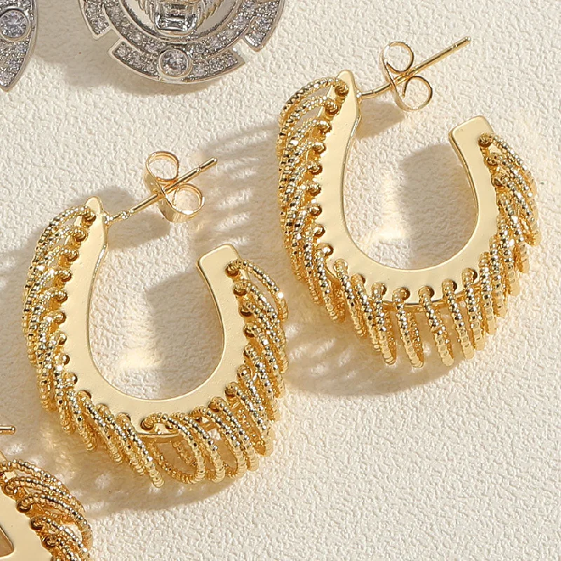 U-Shaped Circle Tassel Earrings