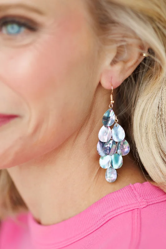 Modern Chandelier Earrings-Beautiful Shell Chandelier Earrings