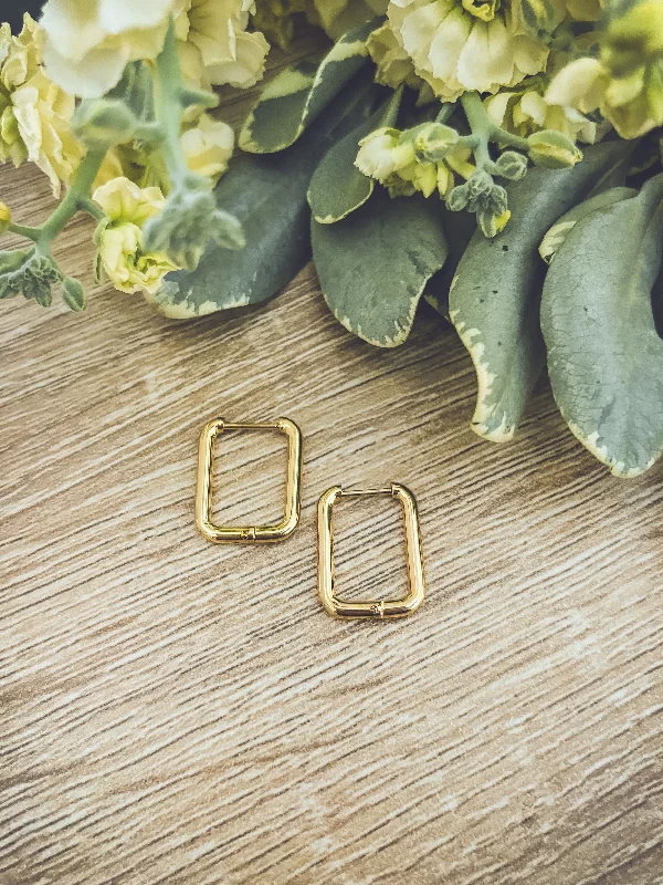 Oval Drop Earrings-Beautiful Gold Everyday Square Earrings