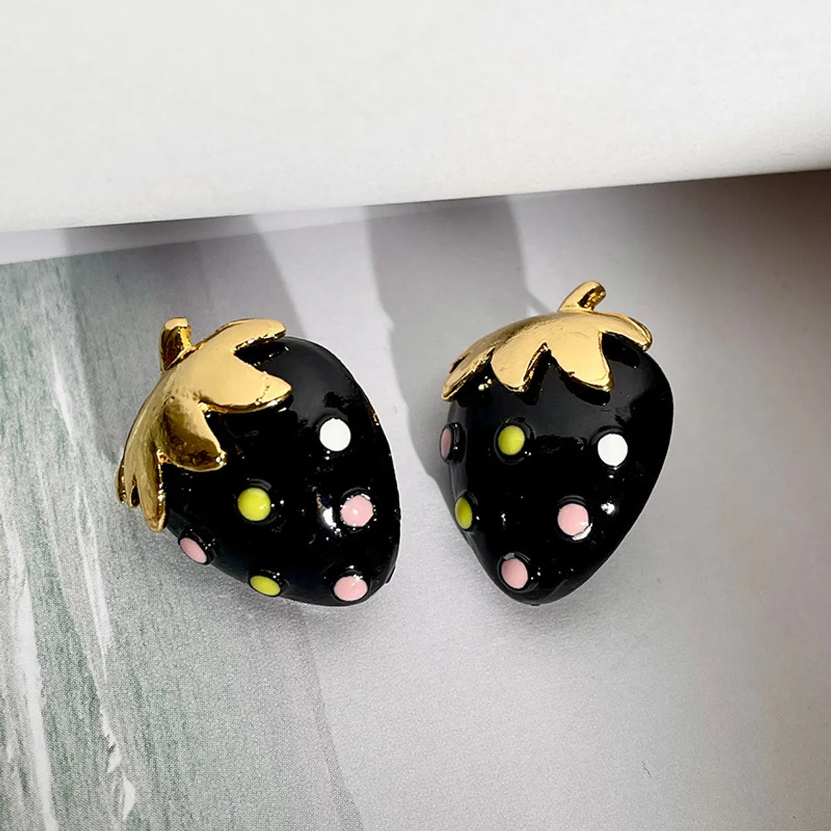 1 Pair Cute Strawberry Enamel Plating Alloy Ear Studs