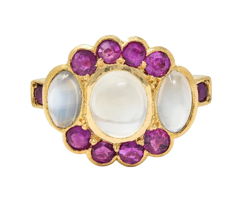 Retro 1.04 CTW Ruby Moonstone 18 Karat Yellow Gold Vintage Cluster Ring