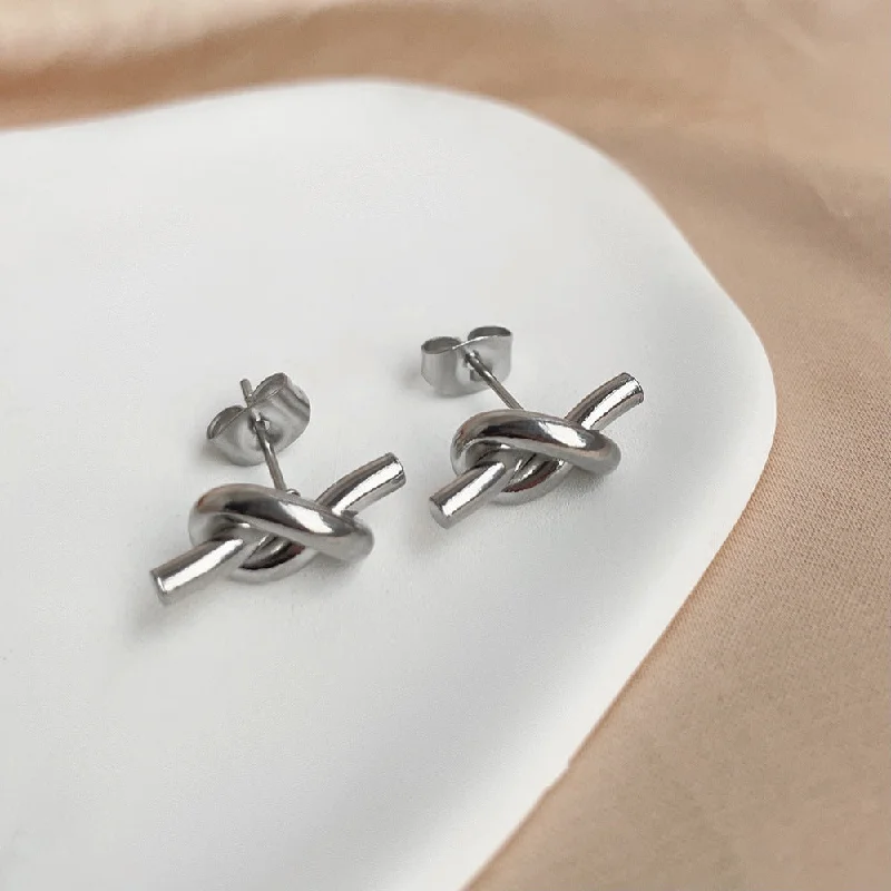 B176 Knotted Stud Earrings Silver