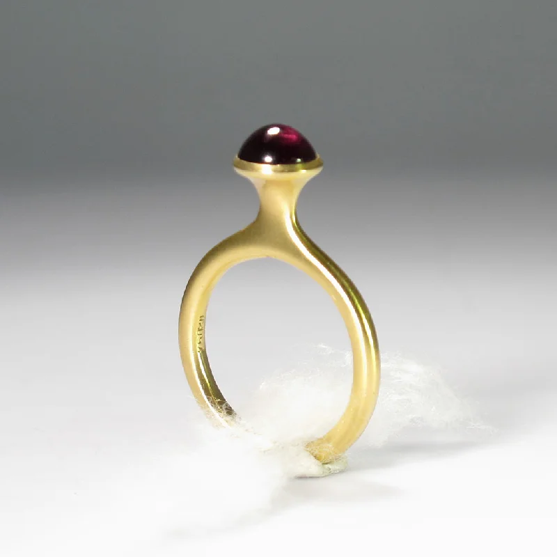 Amphora Ring